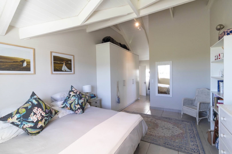 3 Bedroom Property for Sale in Sandbaai Western Cape